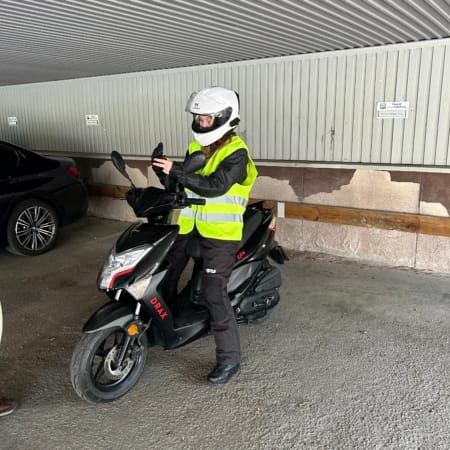 Moped klass 2 - Allians Trafikskola Stockholm